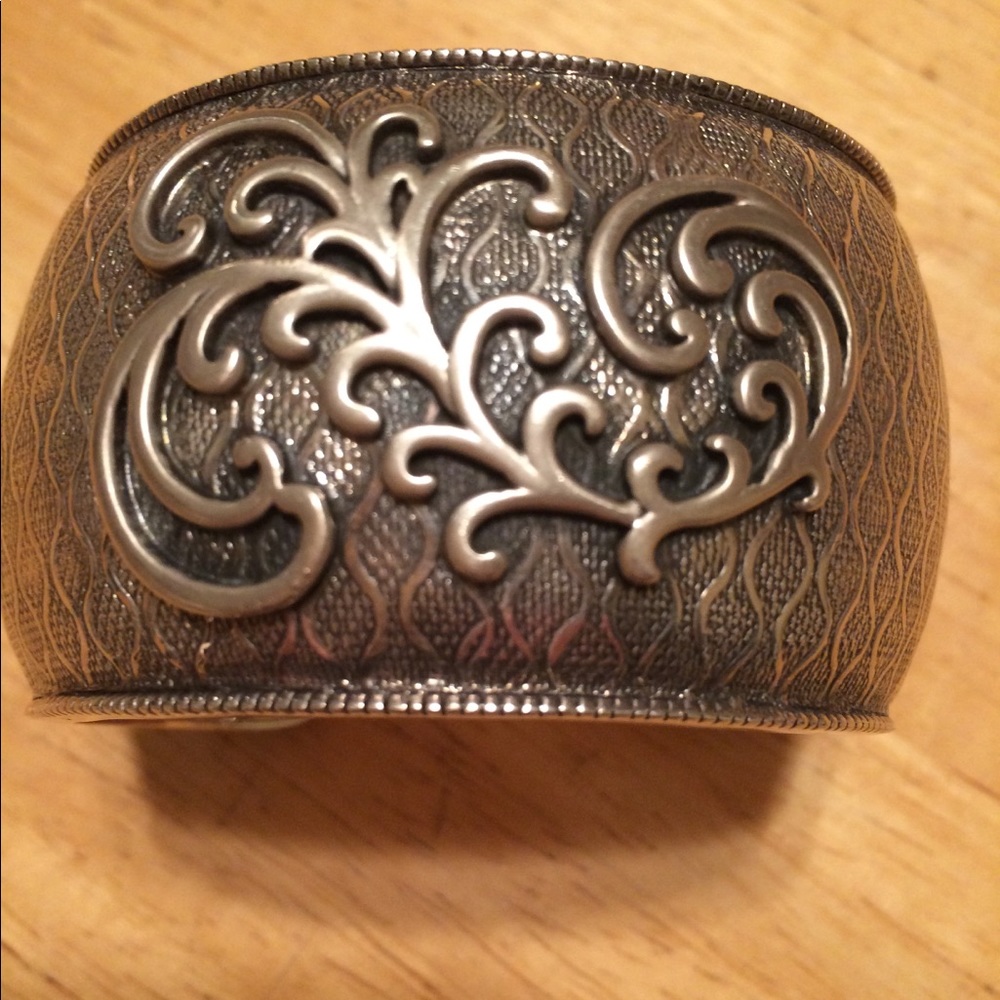 Silpada silver cuff bracelet, like new! Was $299